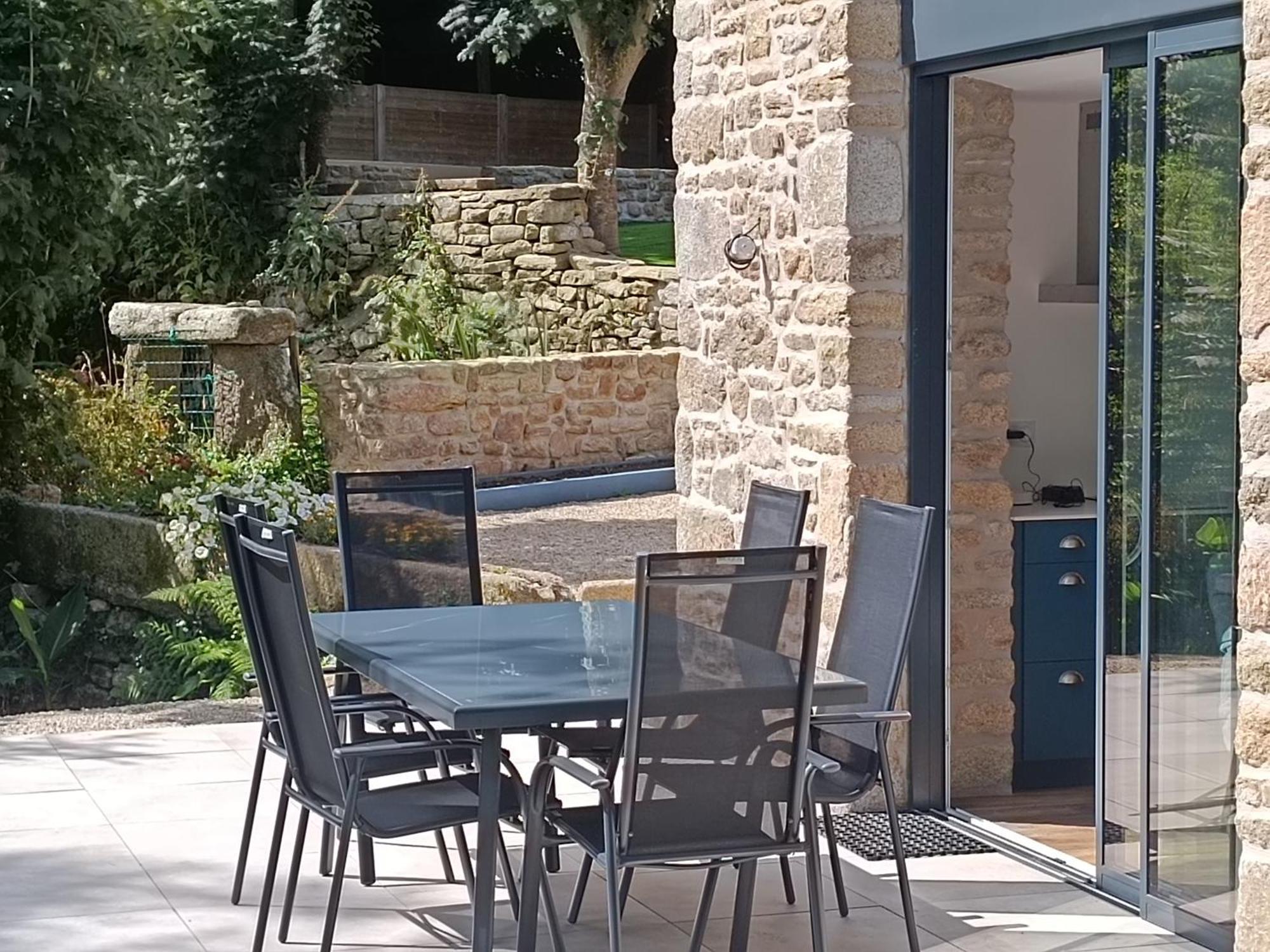 Le Petit Moulin De Kerloroc Villa Ploudalmézeau Exteriör bild